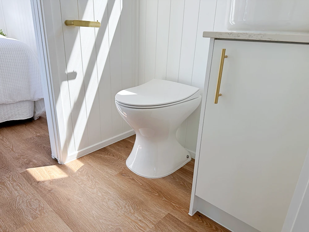 Ecoflo pandora waterless composting toilet 3